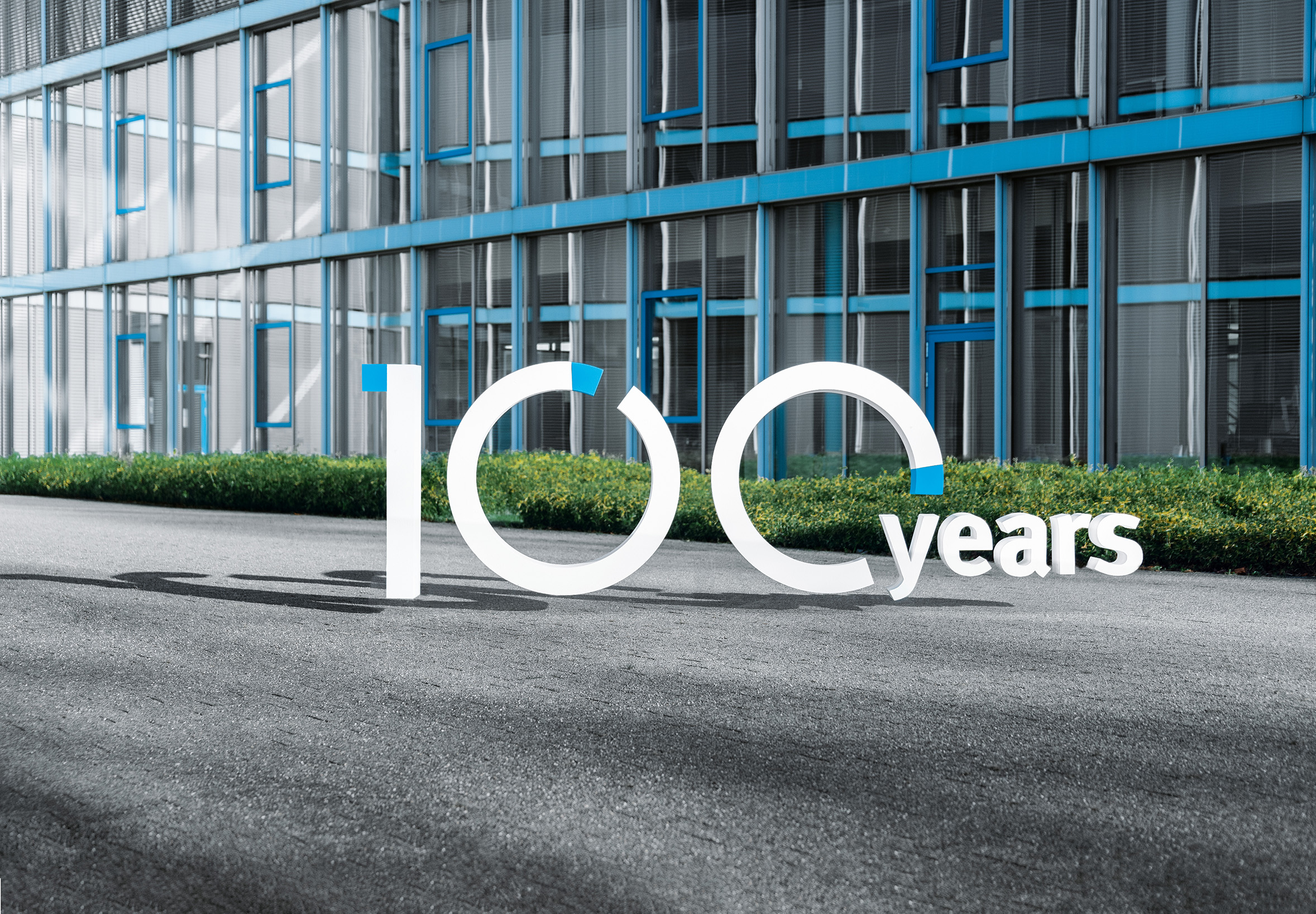Festo 100 Signet