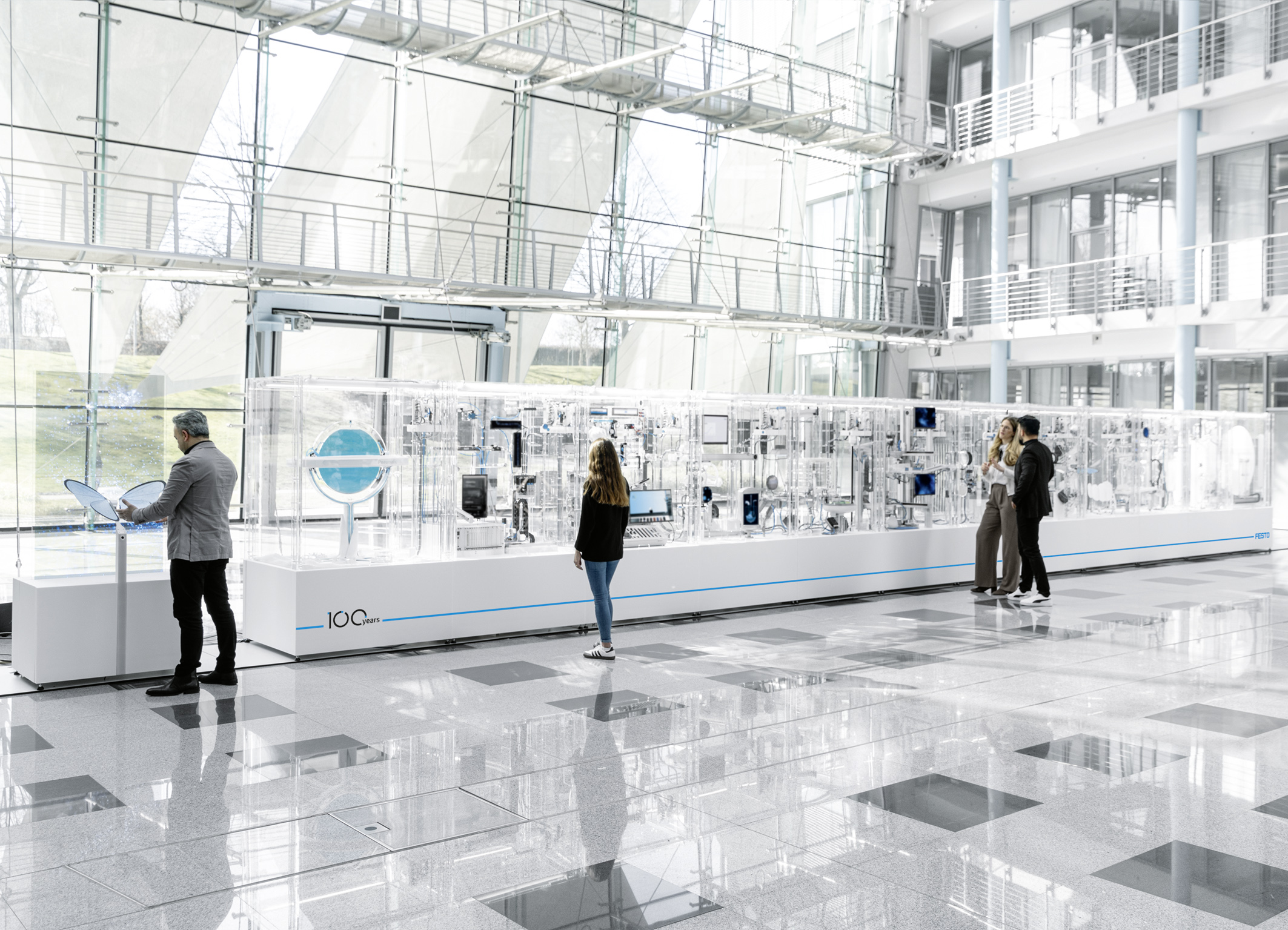 Festo Incredible Machine_total_people